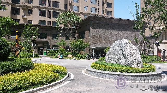 封闭式小区 名仕苑 12楼82平 两居室 精装修